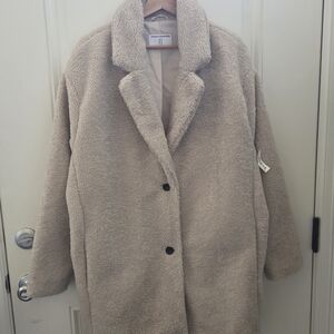 Amazon Essentials Cozy Cream Teddy Jacket